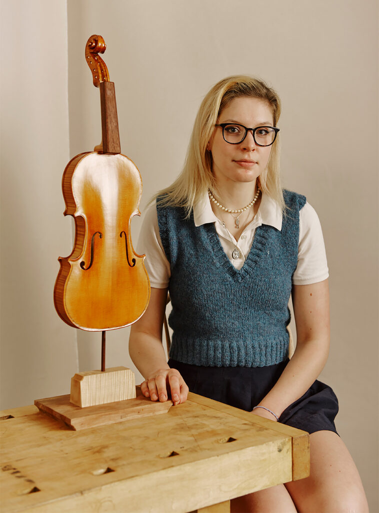 Emilie Pelletier VM '23 and violin